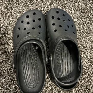 CROCS Classic Clog in Black